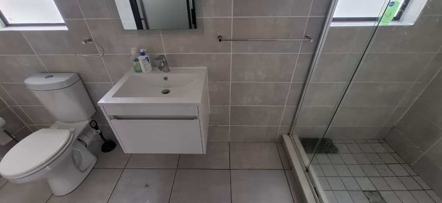 To Let 2 Bedroom Property for Rent in Richwood Western Cape
